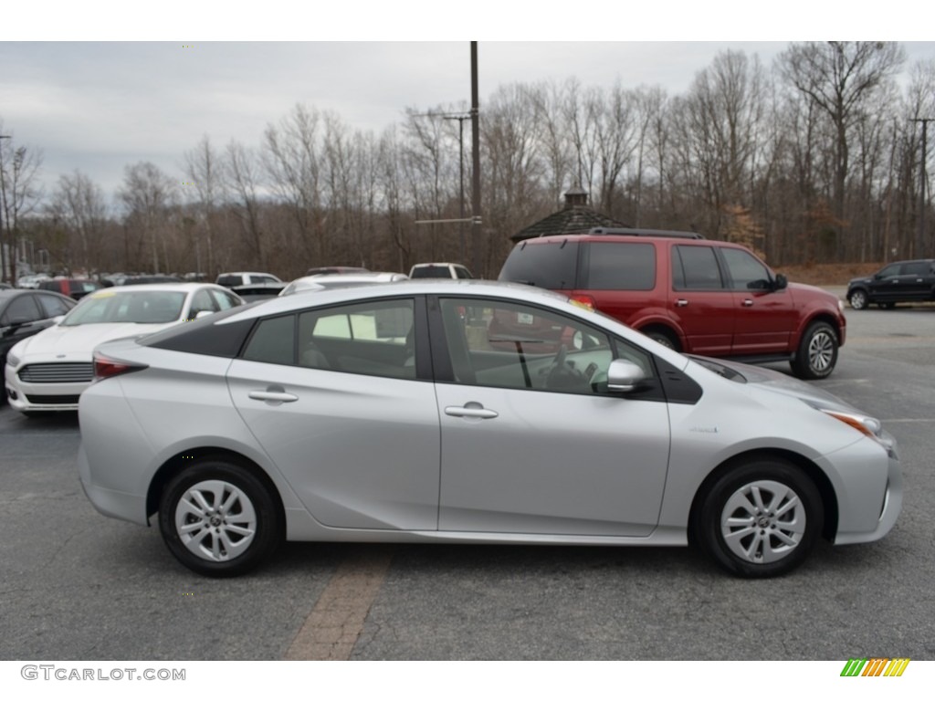 2016 Prius Two - Classic Silver Metallic / Moonstone photo #2