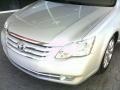 Titanium Metallic - Avalon XLS Photo No. 26