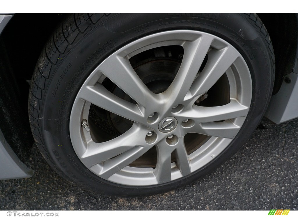 2017 Nissan Altima 3.5 SL Wheel Photos