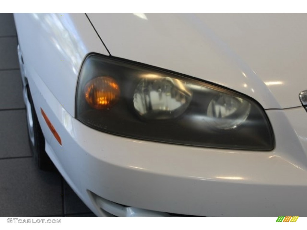 2004 Elantra GLS Sedan - Nordic White / Beige photo #6