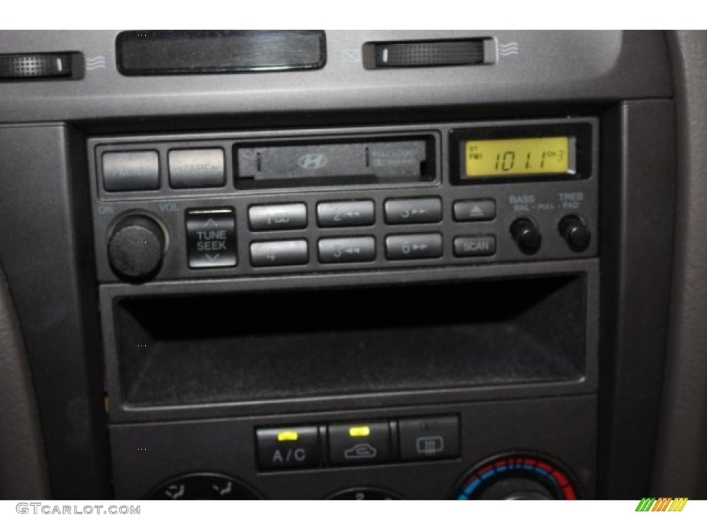 2004 Elantra GLS Sedan - Nordic White / Beige photo #23