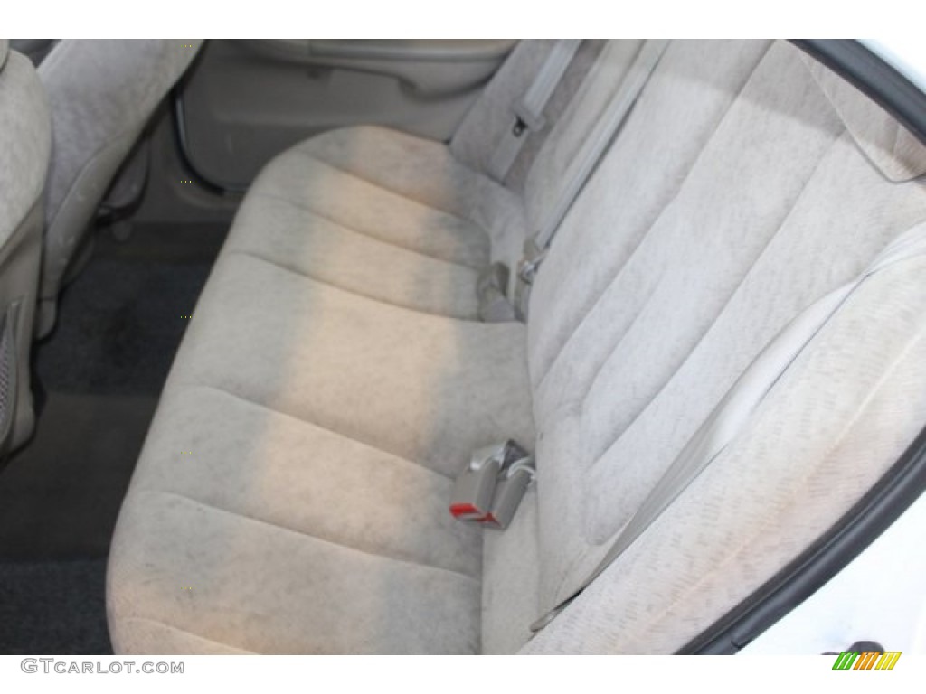 2004 Elantra GLS Sedan - Nordic White / Beige photo #30
