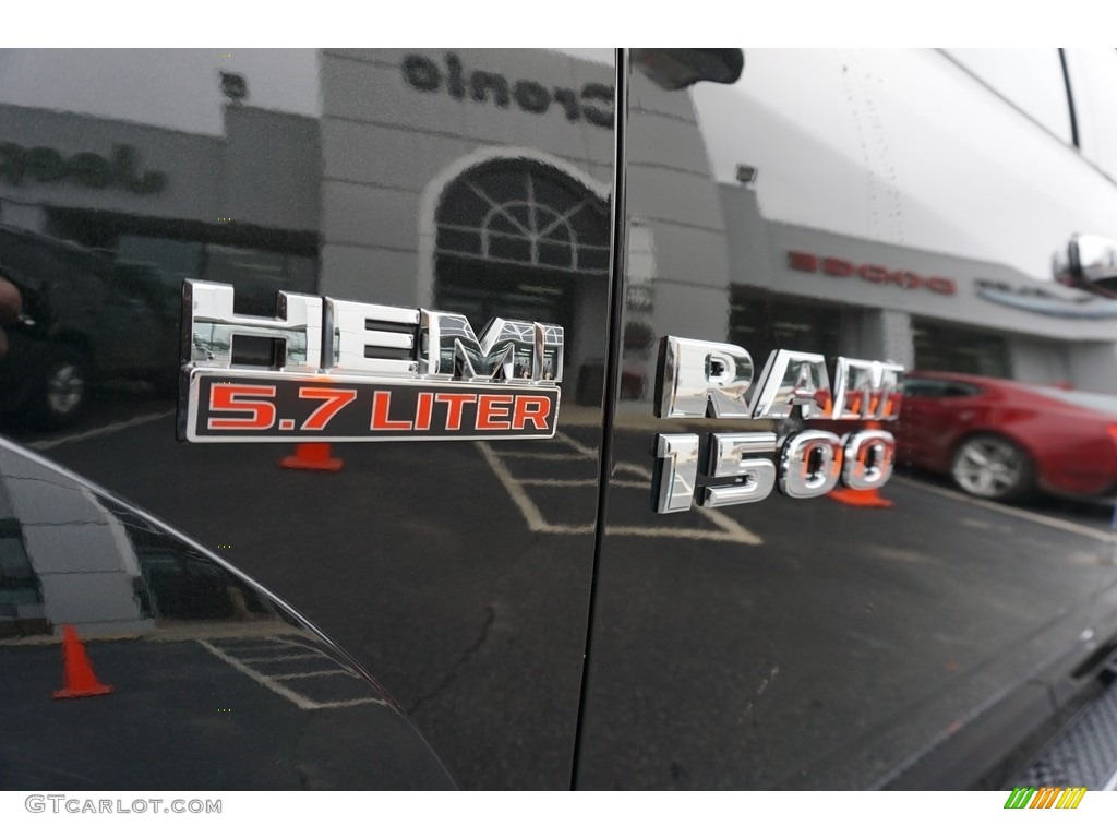 2018 1500 Laramie Crew Cab - Brilliant Black Crystal Pearl / Black photo #15