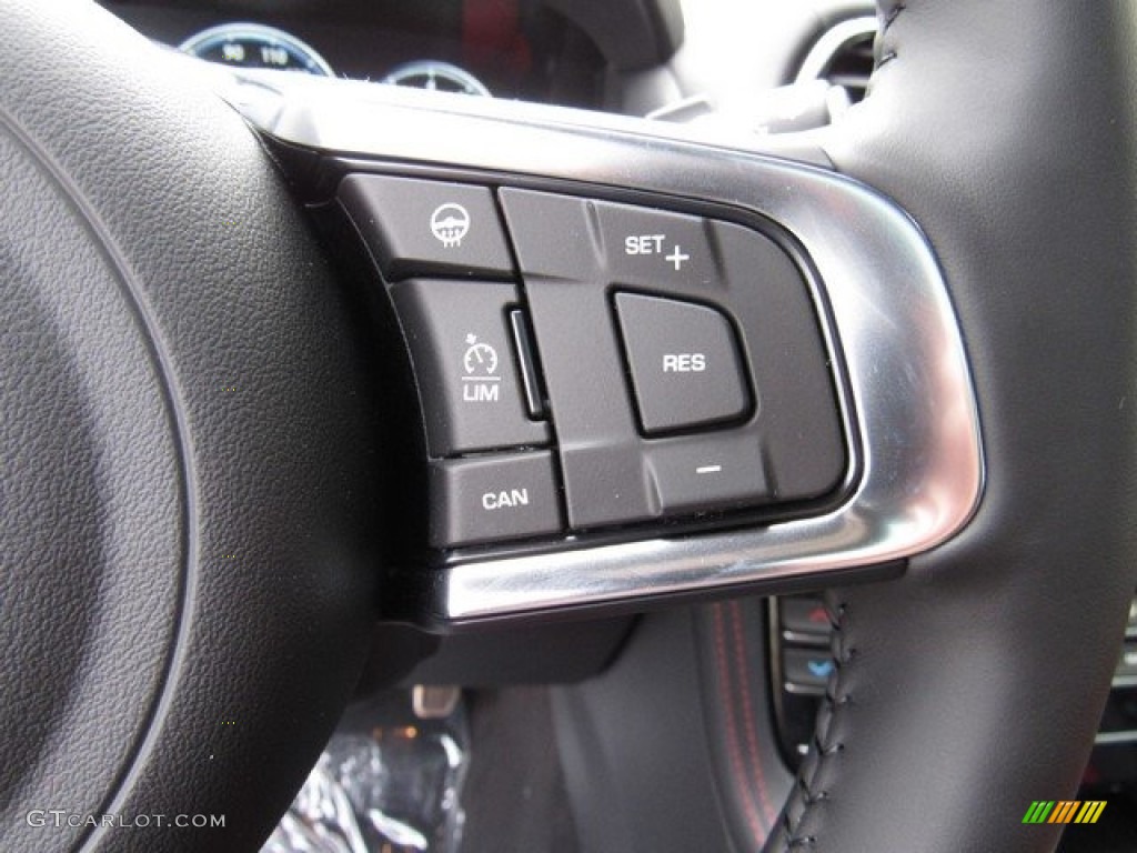 2018 Jaguar F-PACE 25t AWD R-Sport Controls Photo #125428792