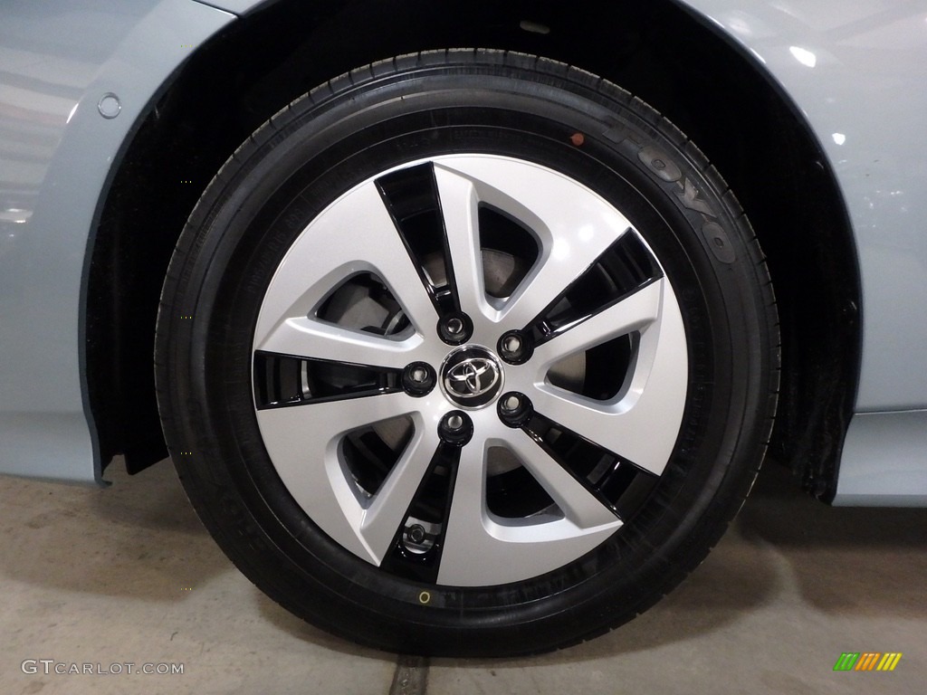 2018 Prius Four - Sea Glass Pearl / Moonstone photo #5
