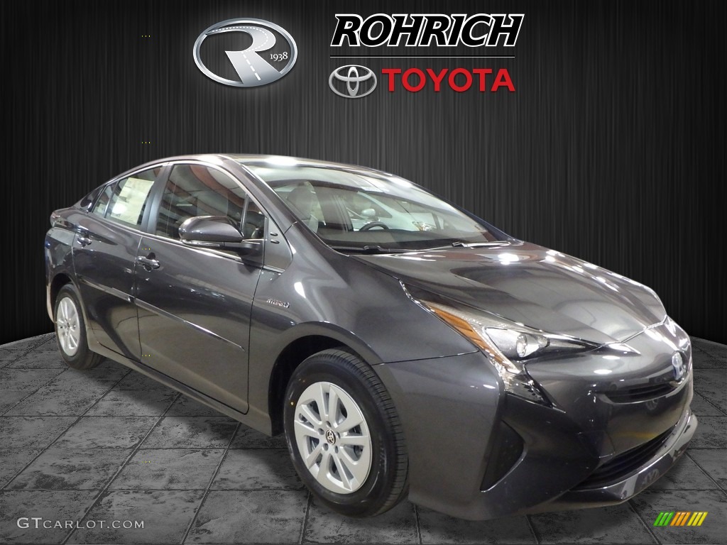 Magnetic Gray Metallic Toyota Prius