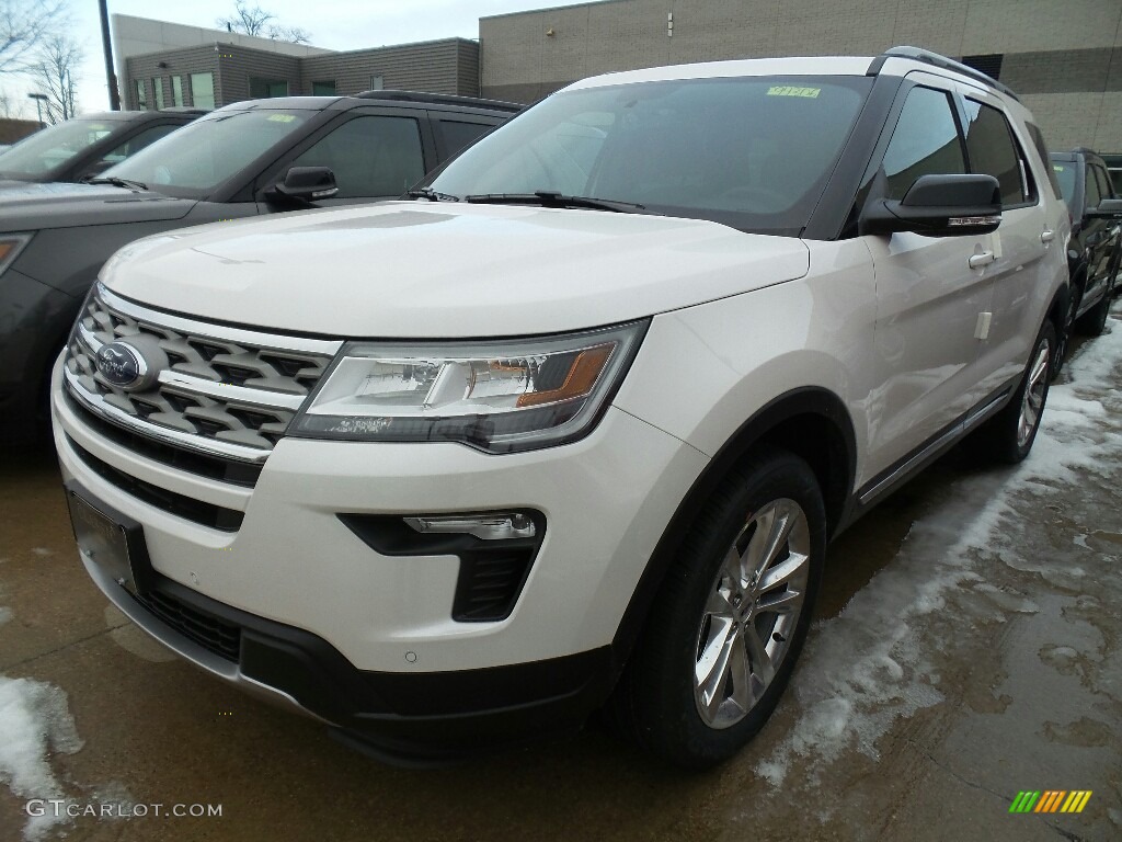 2018 Explorer XLT 4WD - White Platinum / Ebony Black photo #1