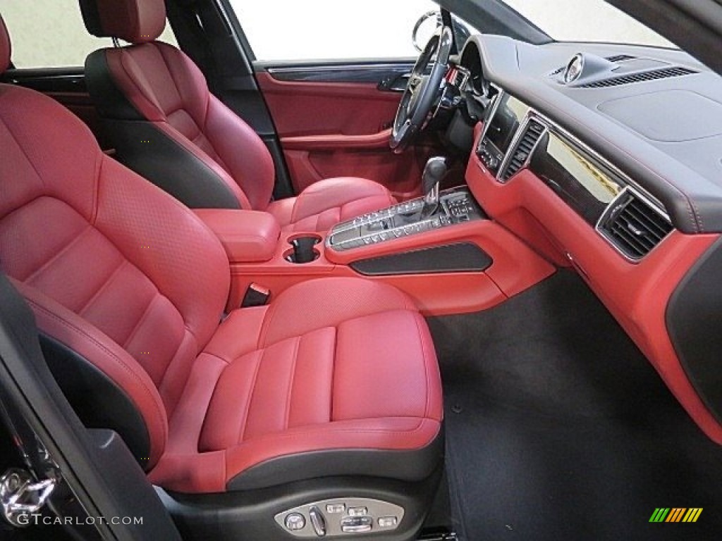 Black/Garnet Red Interior 2017 Porsche Macan Turbo Photo #125437646