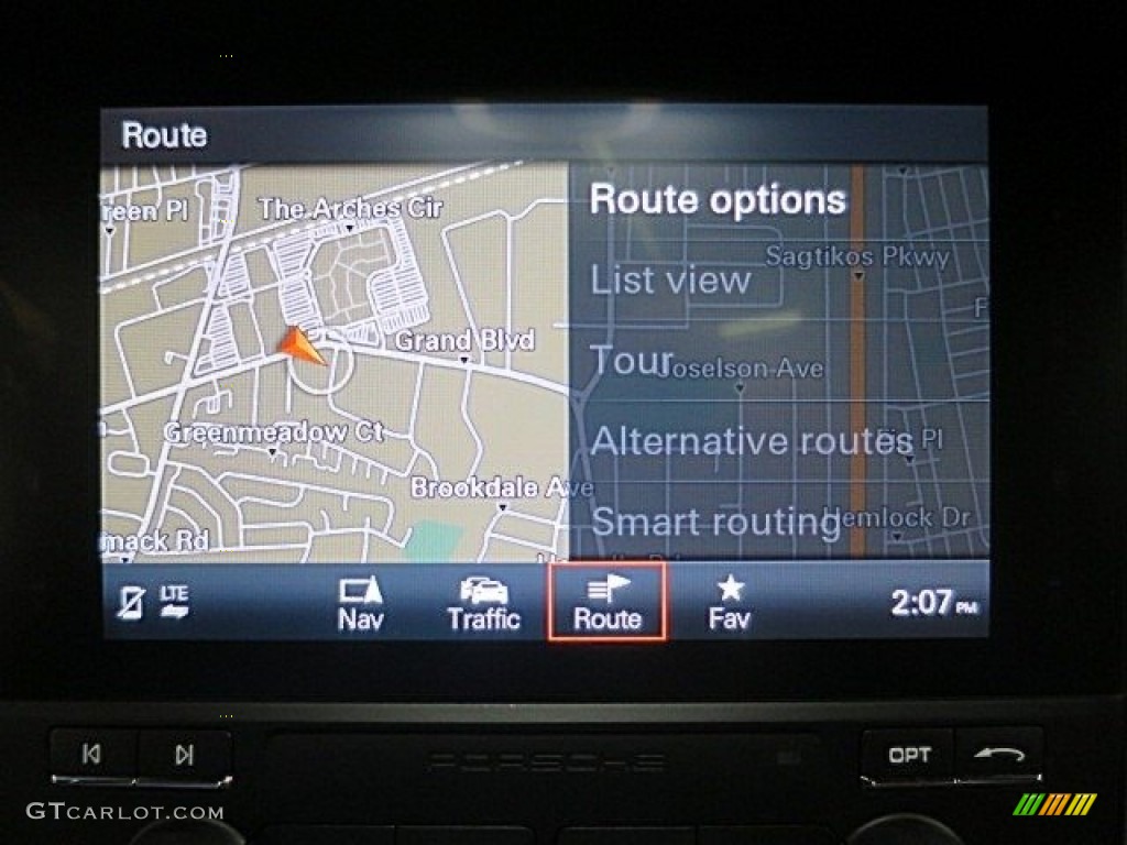 2017 Porsche Macan Turbo Navigation Photo #125437729