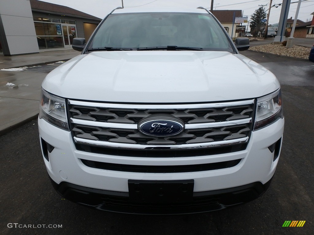 2018 Explorer 4WD - Oxford White / Medium Stone photo #2