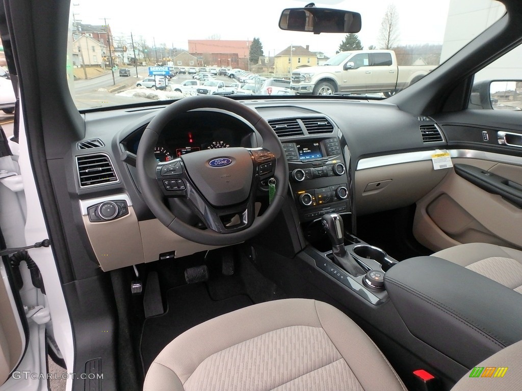 2018 Ford Explorer 4WD Interior Color Photos