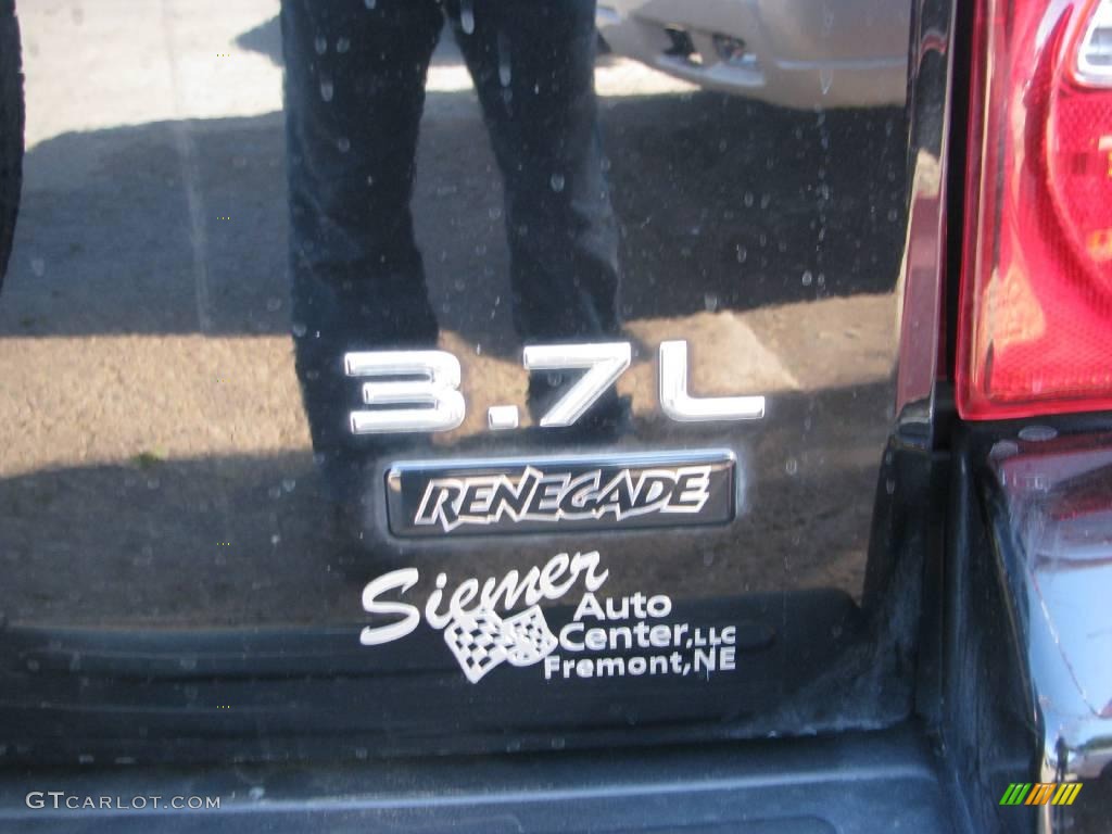 2004 Liberty Renegade 4x4 - Black Clearcoat / Light Taupe/Dark Slate Gray photo #4