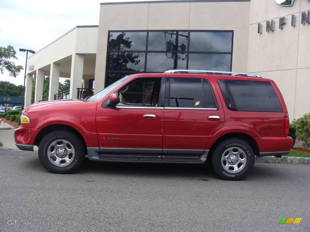 2001 Navigator 4x4 - Laser Red Metallic / Medium Parchment photo #3