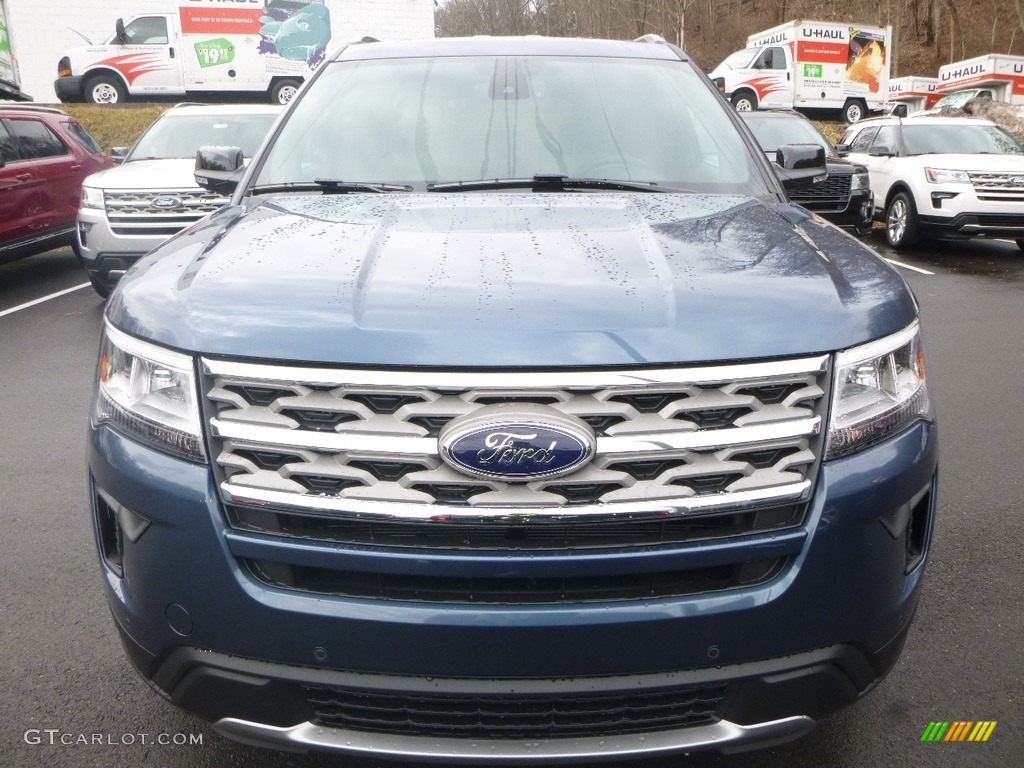 2018 Explorer XLT 4WD - Blue Metallic / Medium Stone photo #4