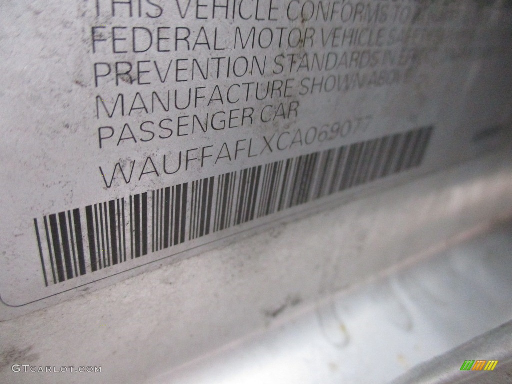 2012 A4 2.0T quattro Sedan - Ice Silver Metallic / Light Gray photo #19
