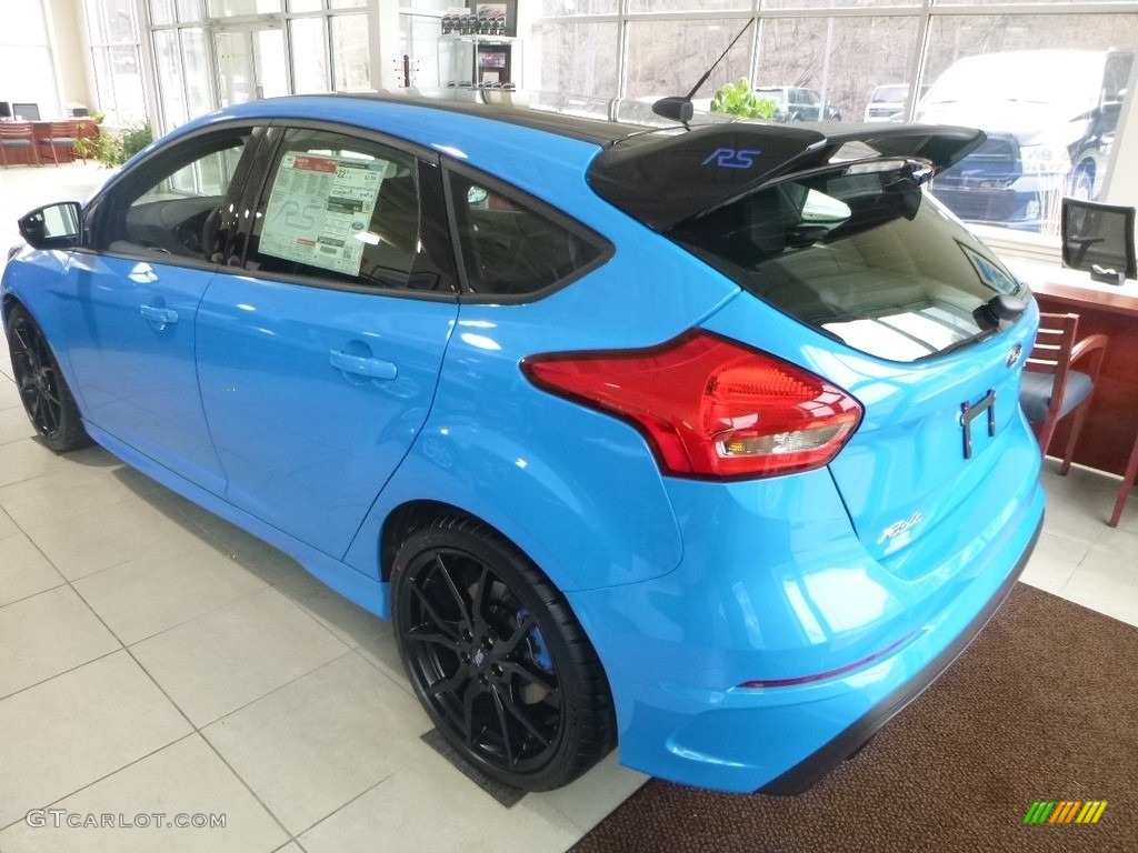 2018 Focus RS Hatch - Nitrous Blue / Charcoal Black Recaro Leather photo #2