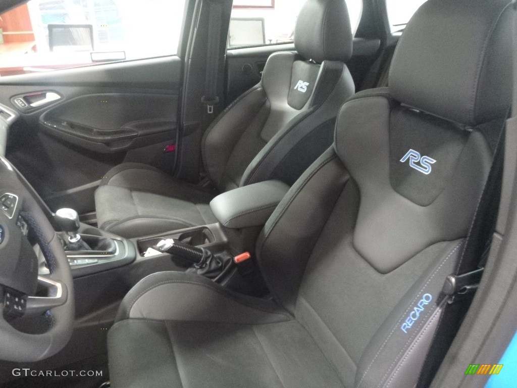 2018 Ford Focus RS Hatch Front Seat Photo #125457432