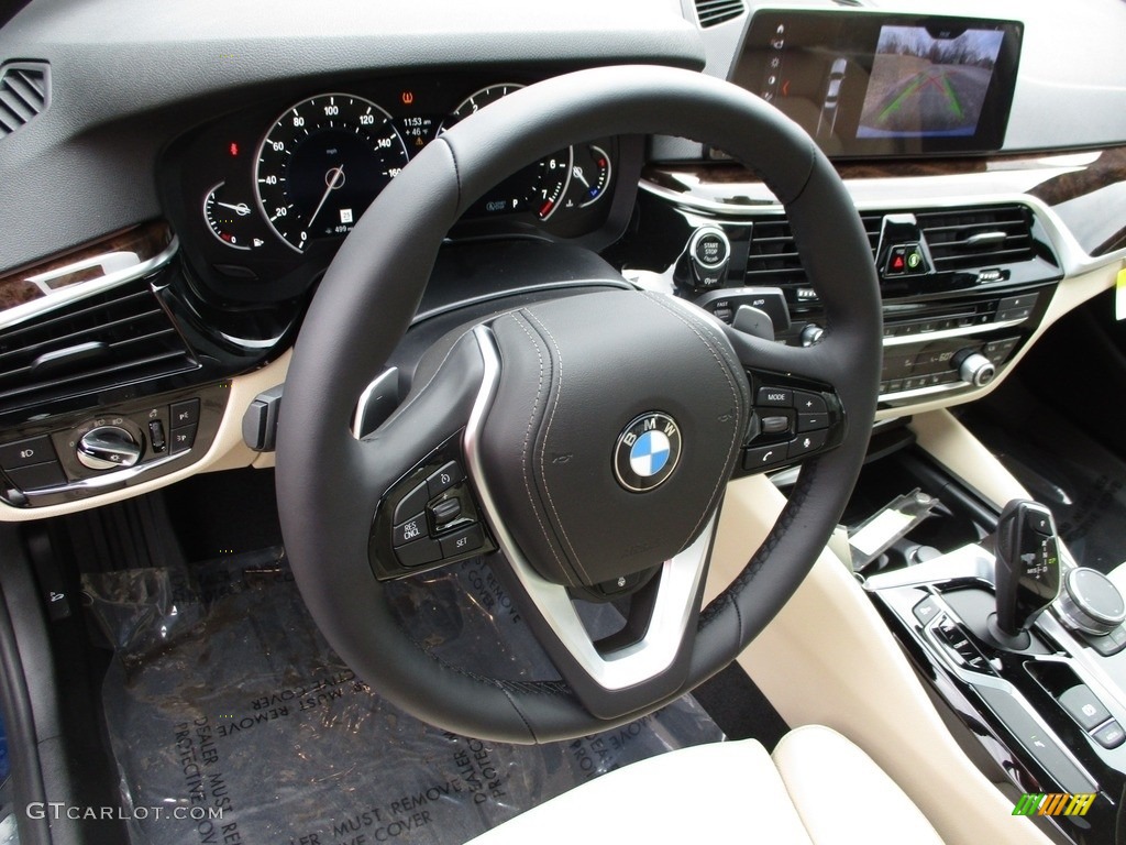 2018 BMW 5 Series 530i xDrive Sedan Steering Wheel Photos