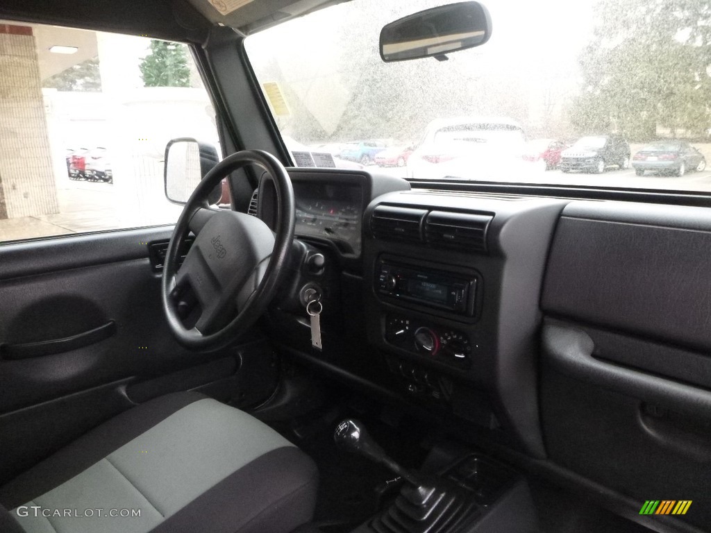 2004 Wrangler X 4x4 - Patriot Blue Pearl / Dark Slate Gray photo #11