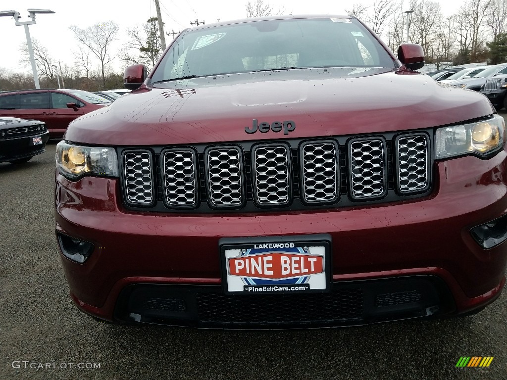 2018 Grand Cherokee Altitude 4x4 - Velvet Red Pearl / Black photo #2