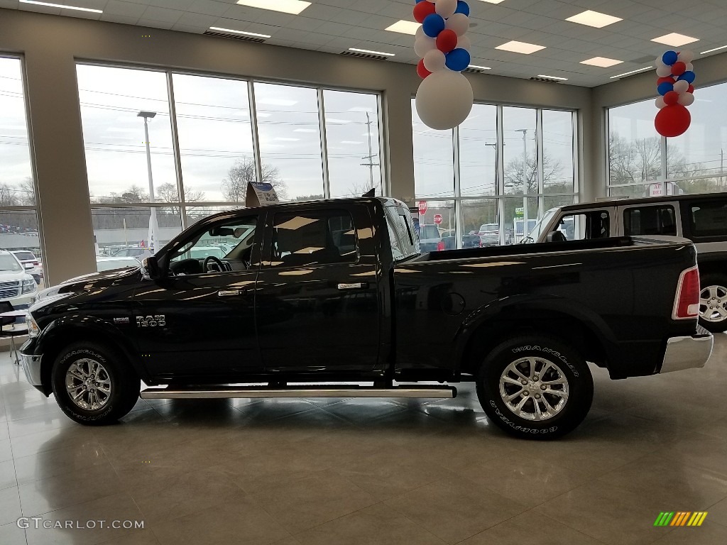 2018 1500 Laramie Crew Cab 4x4 - Brilliant Black Crystal Pearl / Black photo #3