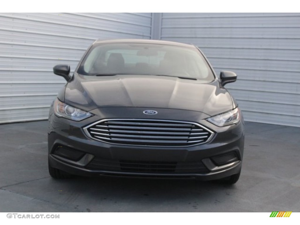 2018 Fusion SE - Magnetic / Ebony photo #2