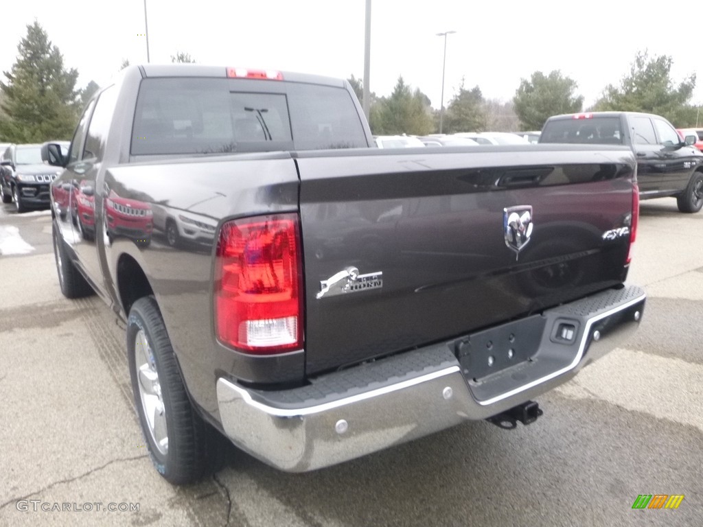 2018 1500 Big Horn Crew Cab 4x4 - Granite Crystal Metallic / Black/Diesel Gray photo #3
