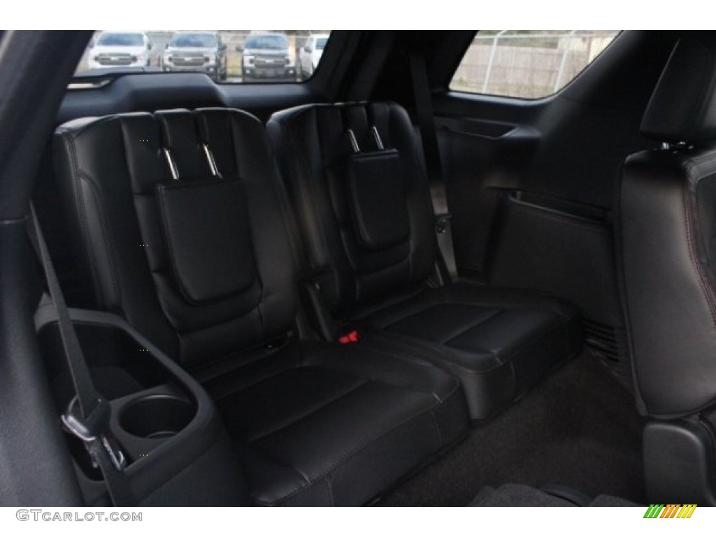 2018 Explorer XLT - White Platinum / Ebony Black photo #34