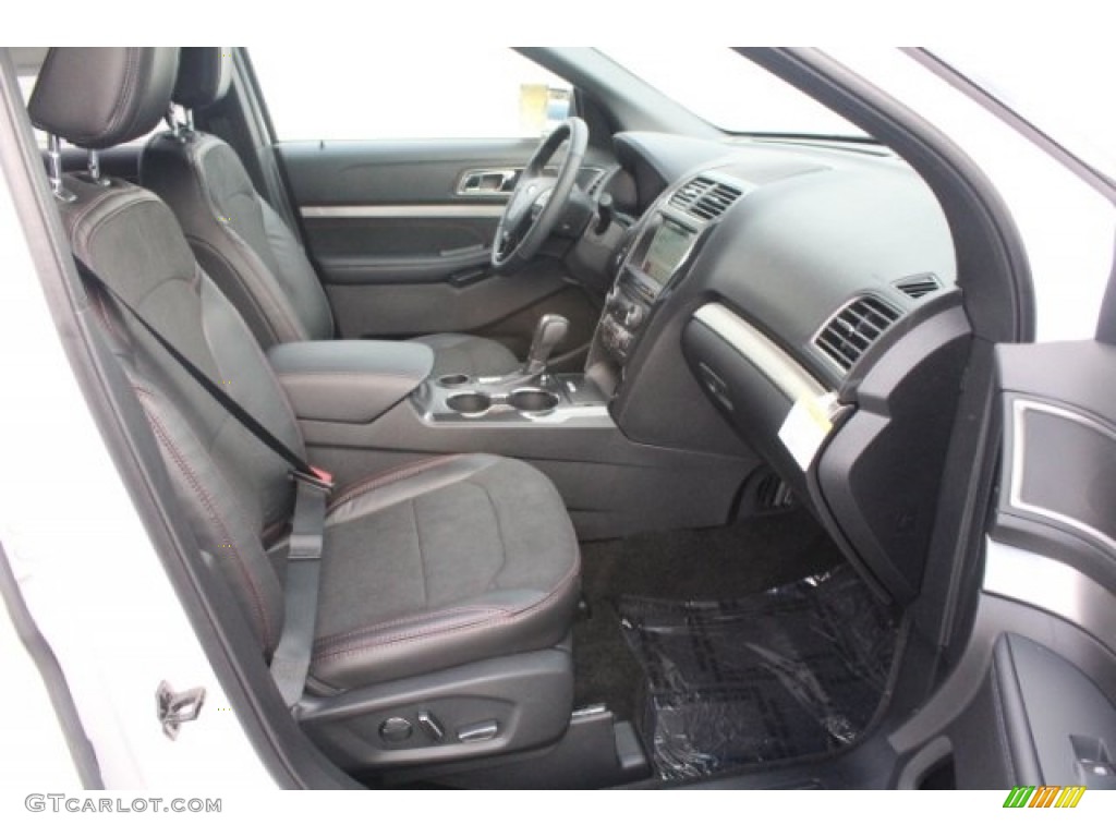 2018 Explorer XLT - White Platinum / Ebony Black photo #37