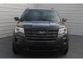 2018 Magnetic Metallic Ford Explorer XLT  photo #2