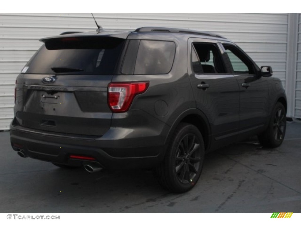 2018 Explorer XLT - Magnetic Metallic / Ebony Black photo #8