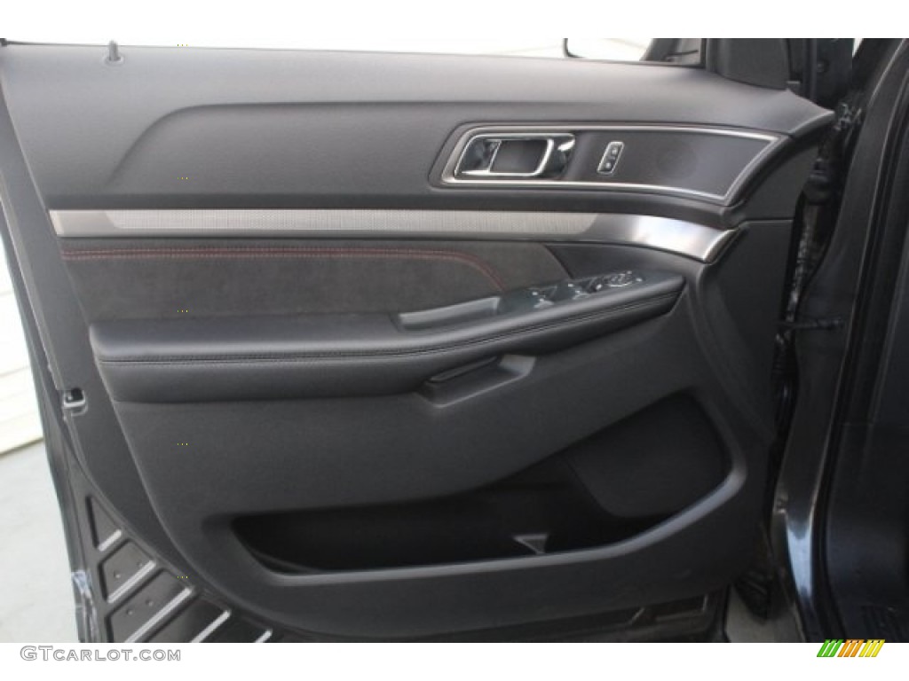 2018 Explorer XLT - Magnetic Metallic / Ebony Black photo #11
