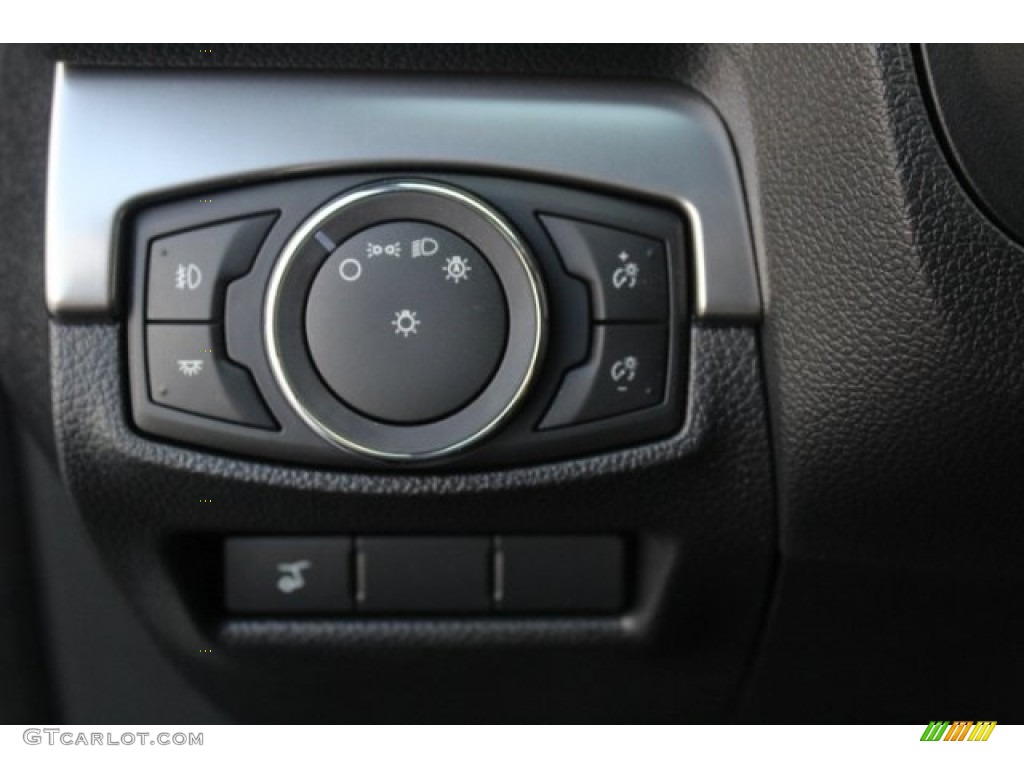 2018 Explorer XLT - Magnetic Metallic / Ebony Black photo #22