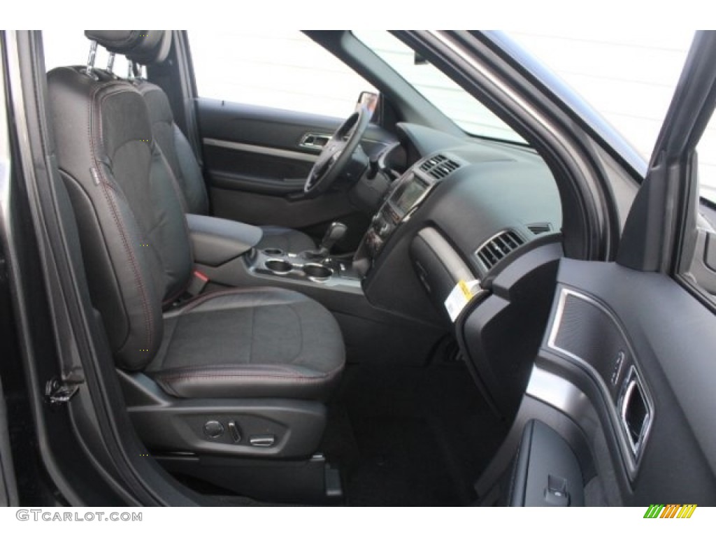 2018 Explorer XLT - Magnetic Metallic / Ebony Black photo #33