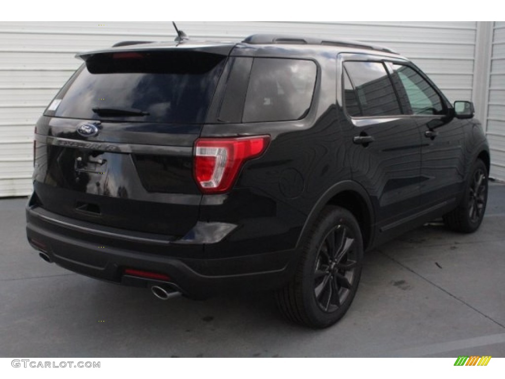 2018 Explorer XLT - Shadow Black / Ebony Black photo #9