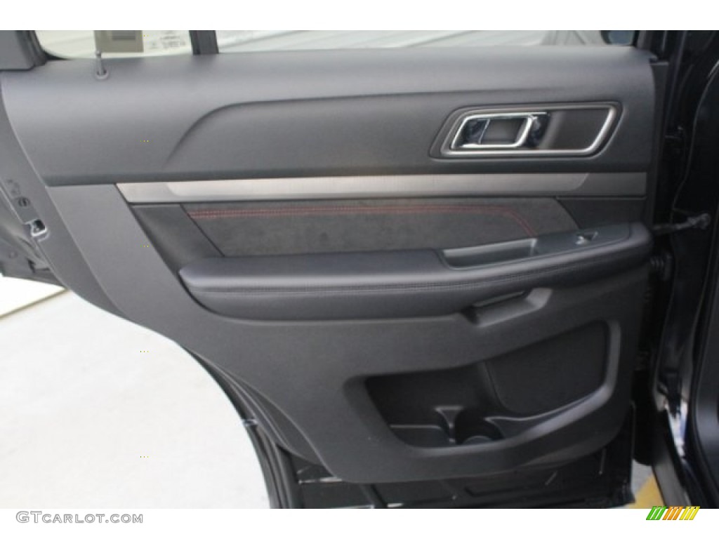 2018 Explorer XLT - Shadow Black / Ebony Black photo #25