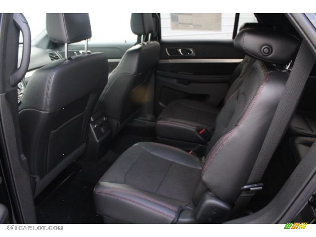 2018 Explorer XLT - Shadow Black / Ebony Black photo #26
