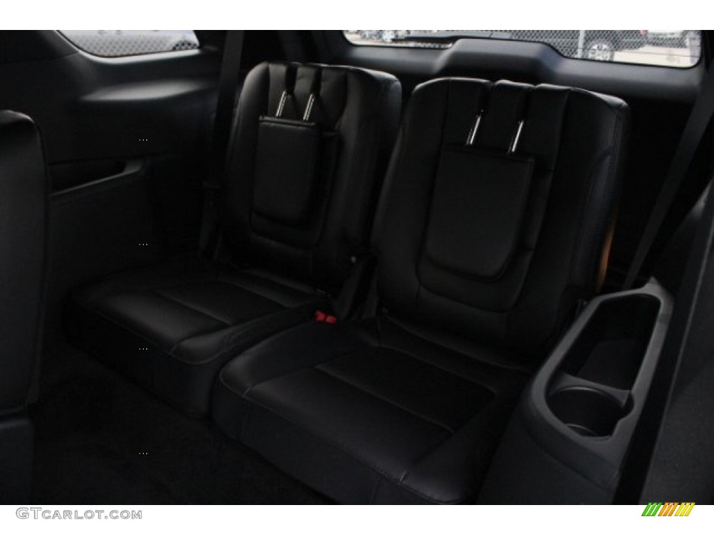 2018 Explorer XLT - Shadow Black / Ebony Black photo #27