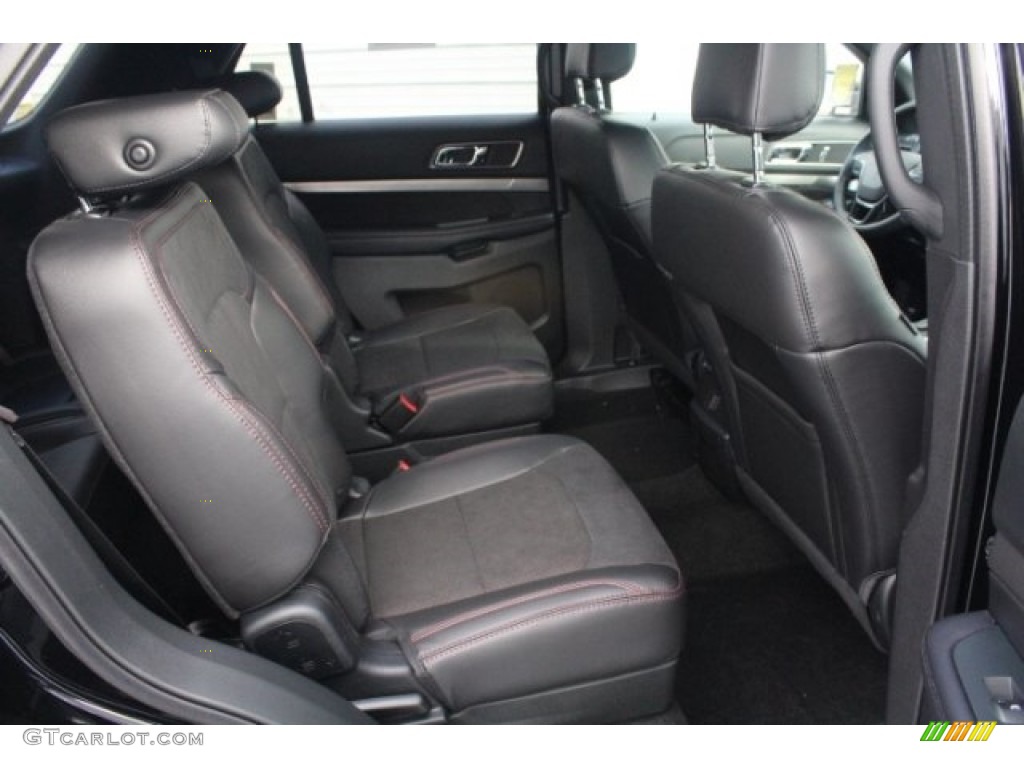2018 Explorer XLT - Shadow Black / Ebony Black photo #33