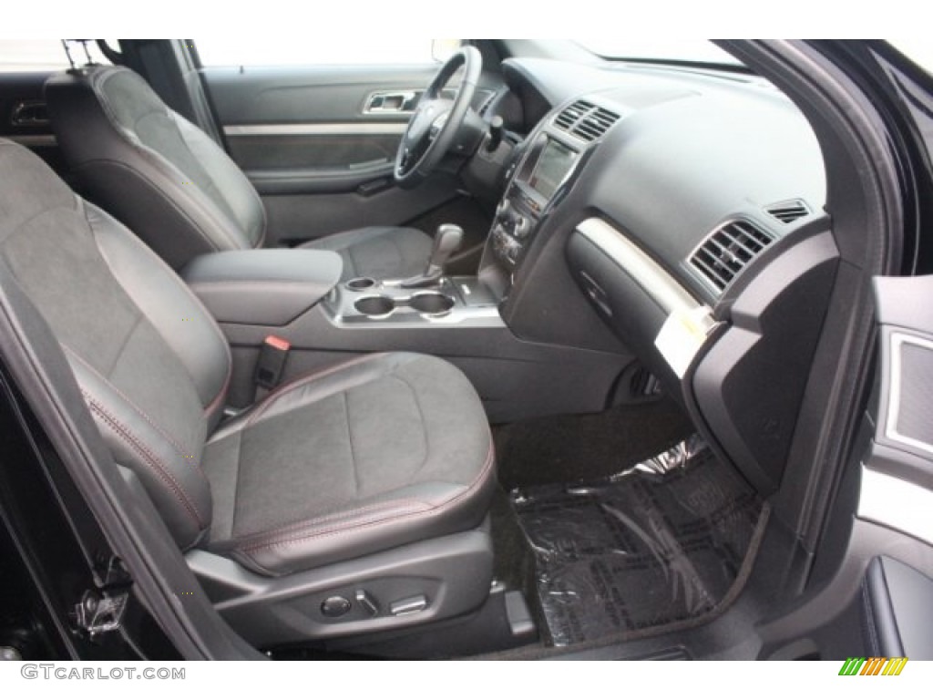 2018 Explorer XLT - Shadow Black / Ebony Black photo #37