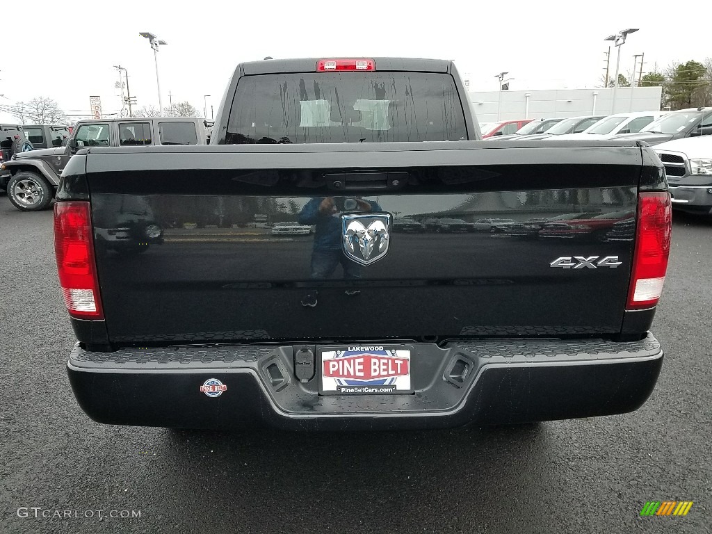2018 1500 Express Quad Cab 4x4 - Brilliant Black Crystal Pearl / Black/Diesel Gray photo #5