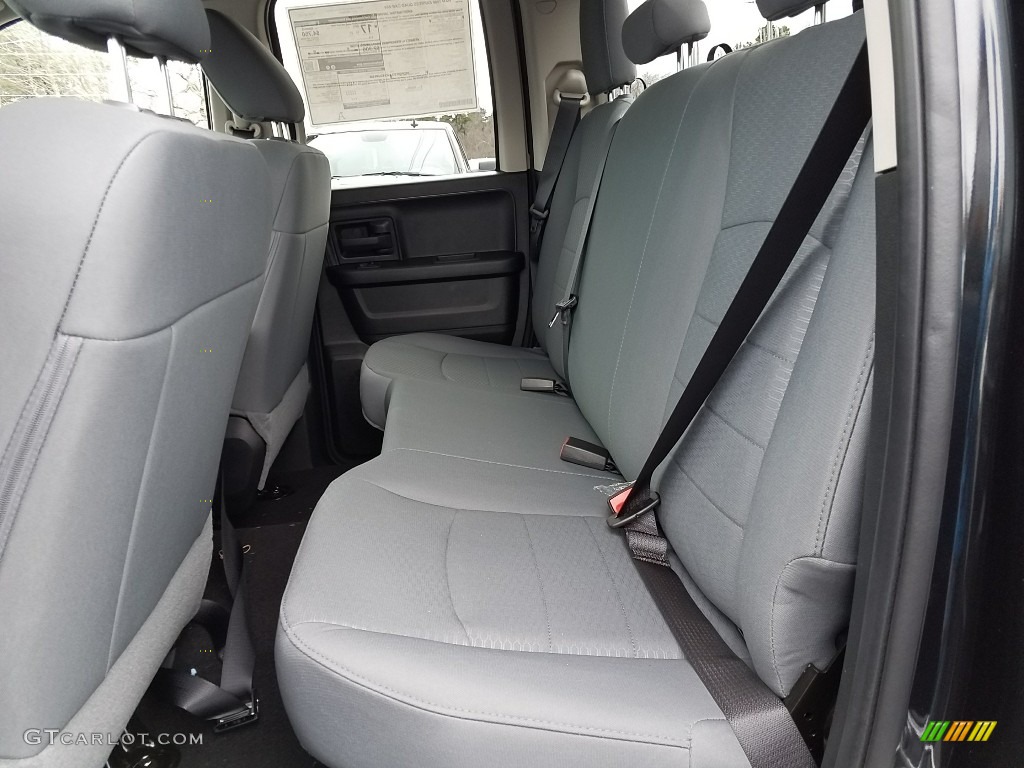 2018 1500 Express Quad Cab 4x4 - Brilliant Black Crystal Pearl / Black/Diesel Gray photo #6