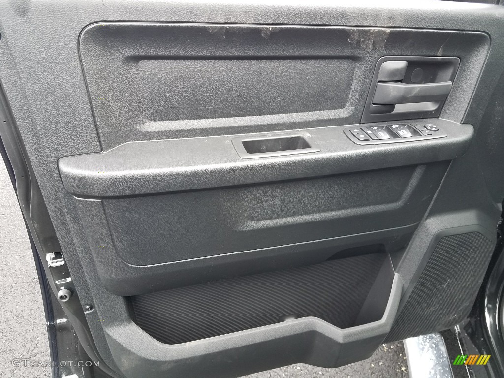 2018 1500 Express Quad Cab 4x4 - Brilliant Black Crystal Pearl / Black/Diesel Gray photo #8