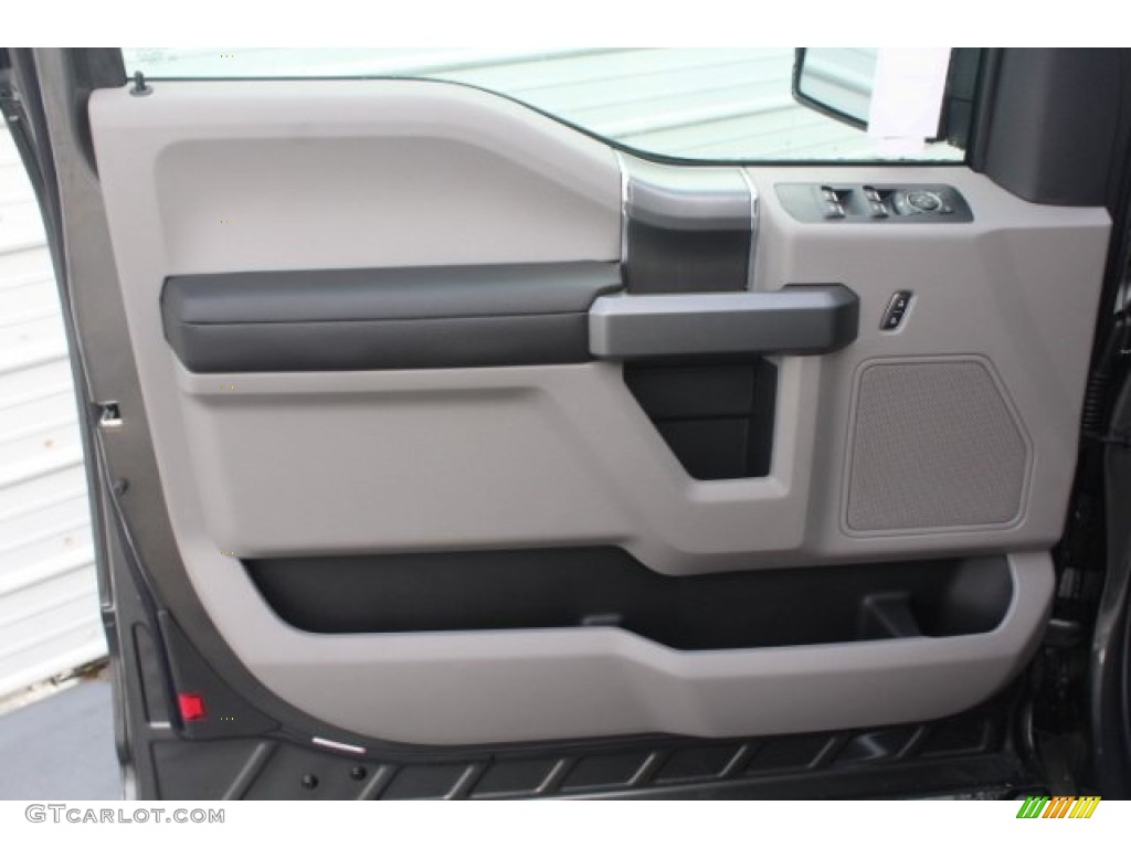 2018 F150 XLT SuperCab - Magnetic / Earth Gray photo #14