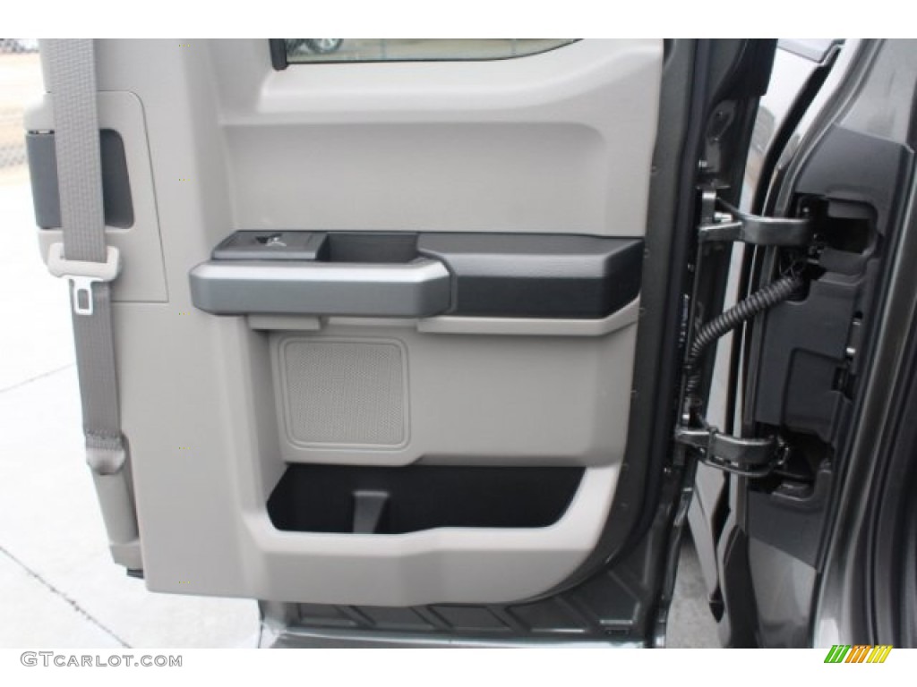 2018 F150 XLT SuperCab - Magnetic / Earth Gray photo #30