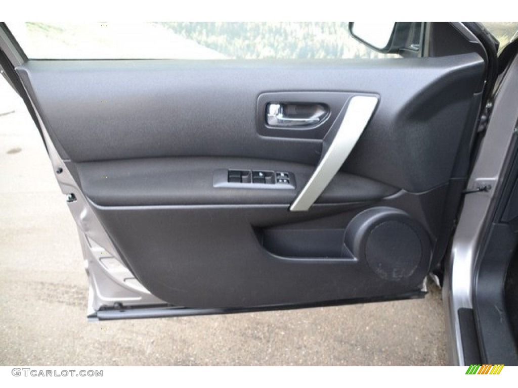 2011 Rogue S AWD - Platinum Graphite / Black photo #24