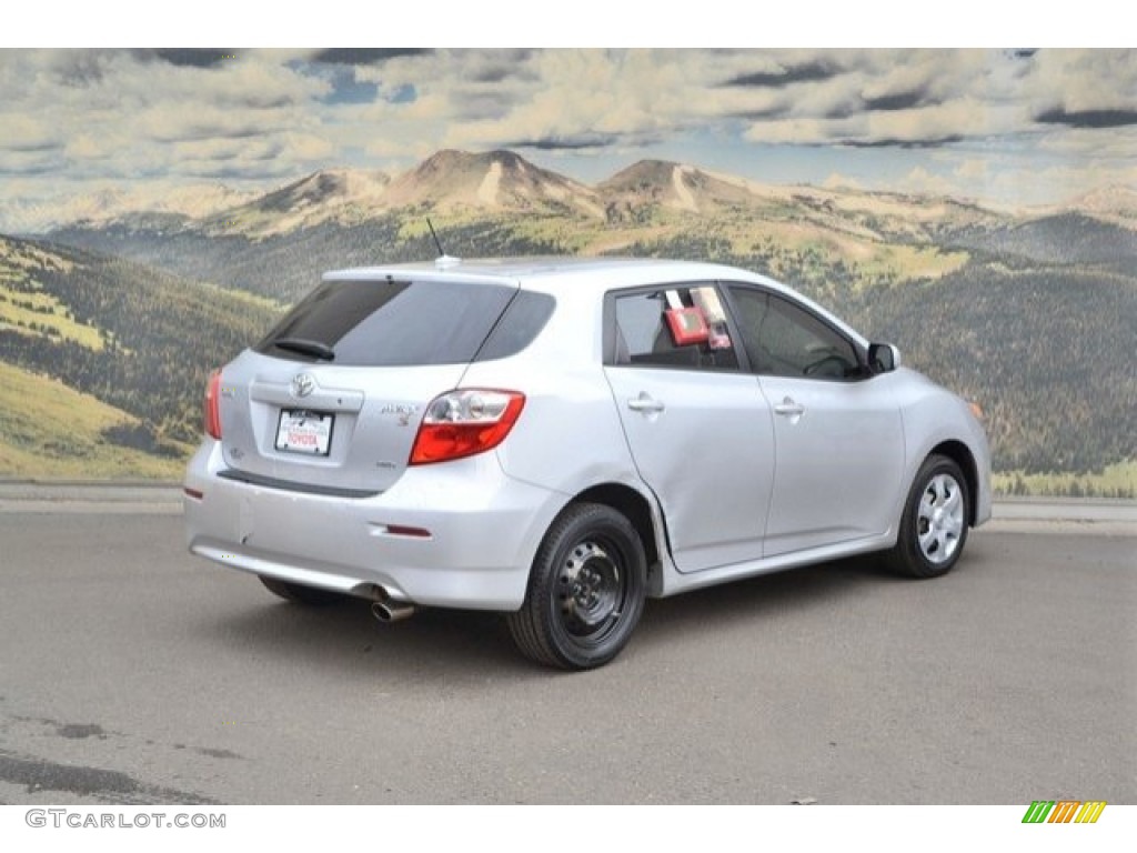 2009 Matrix S AWD - Classic Silver Metallic / Ash Gray photo #3