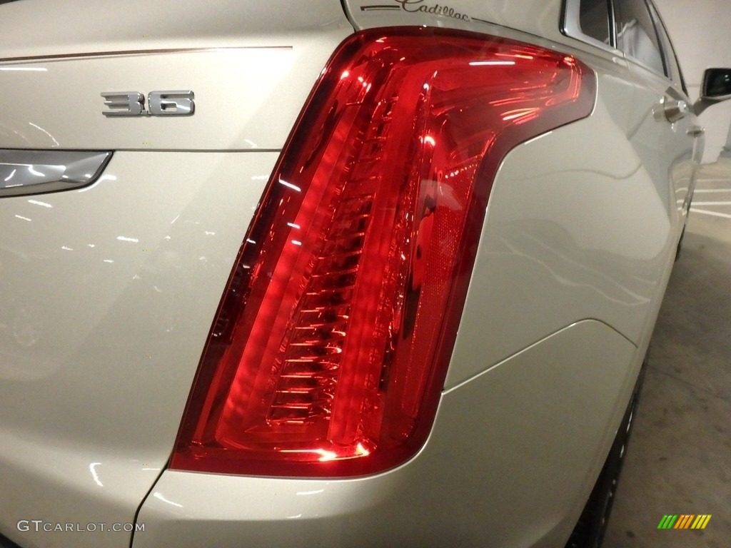 2017 XT5 Luxury AWD - Silver Coast Metallic / Sahara Beige photo #11