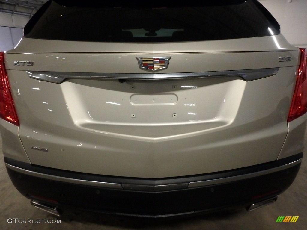 2017 XT5 Luxury AWD - Silver Coast Metallic / Sahara Beige photo #13