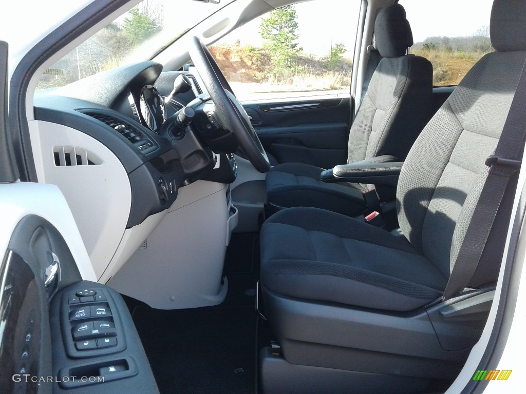 2018 Grand Caravan SE - White Knuckle / Black/Light Graystone photo #10